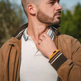 Pulseira de corda amarela com estilo moderno e leve