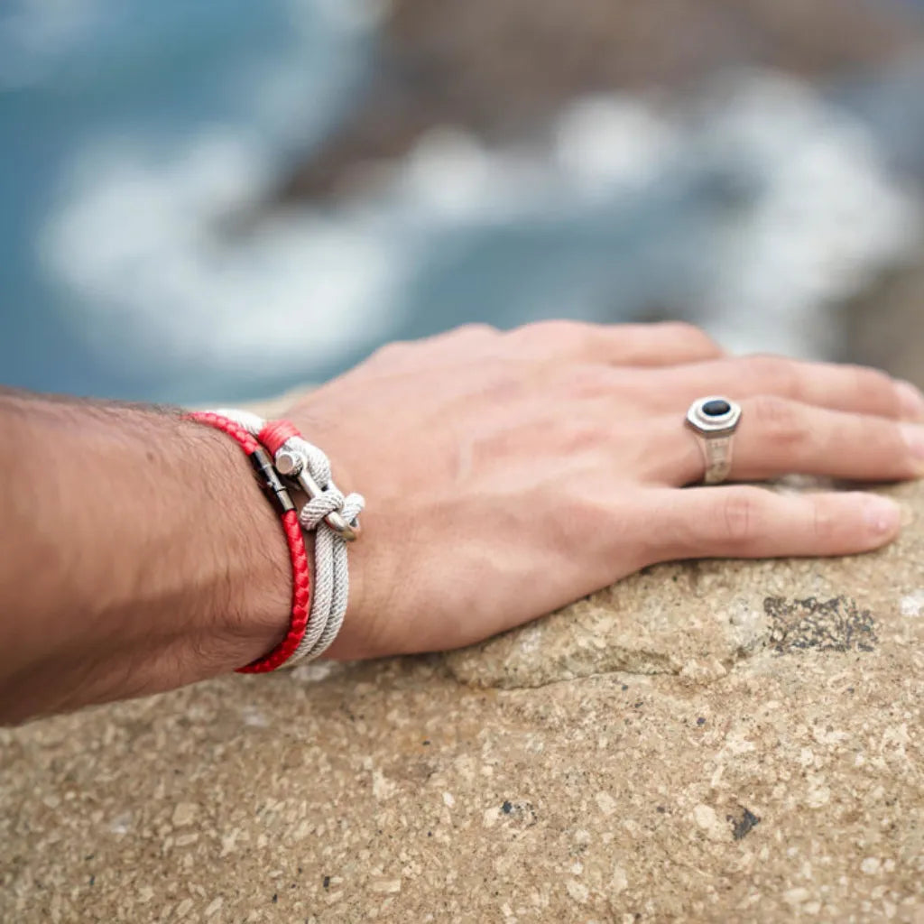 Acessório masculino leve com estilo minimalista e seguro