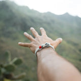 Pulseira Avalon Ravien com corda trançada e fecho em âncora