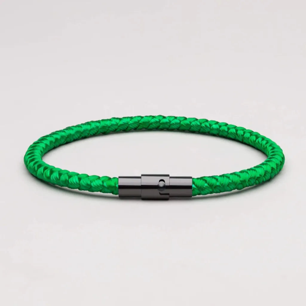 Pulseira Tide Ravien com corda reciclada e fecho magnético